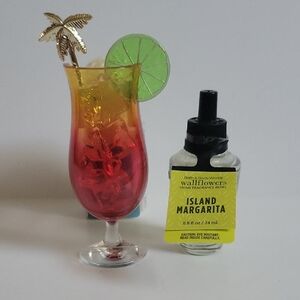 Bath & Body Works Island Margarita Set with Red and Yellow Glass & Scent